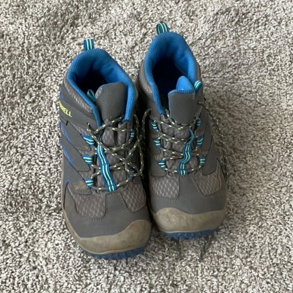 MERRELL KIDS HIKING BOOTS